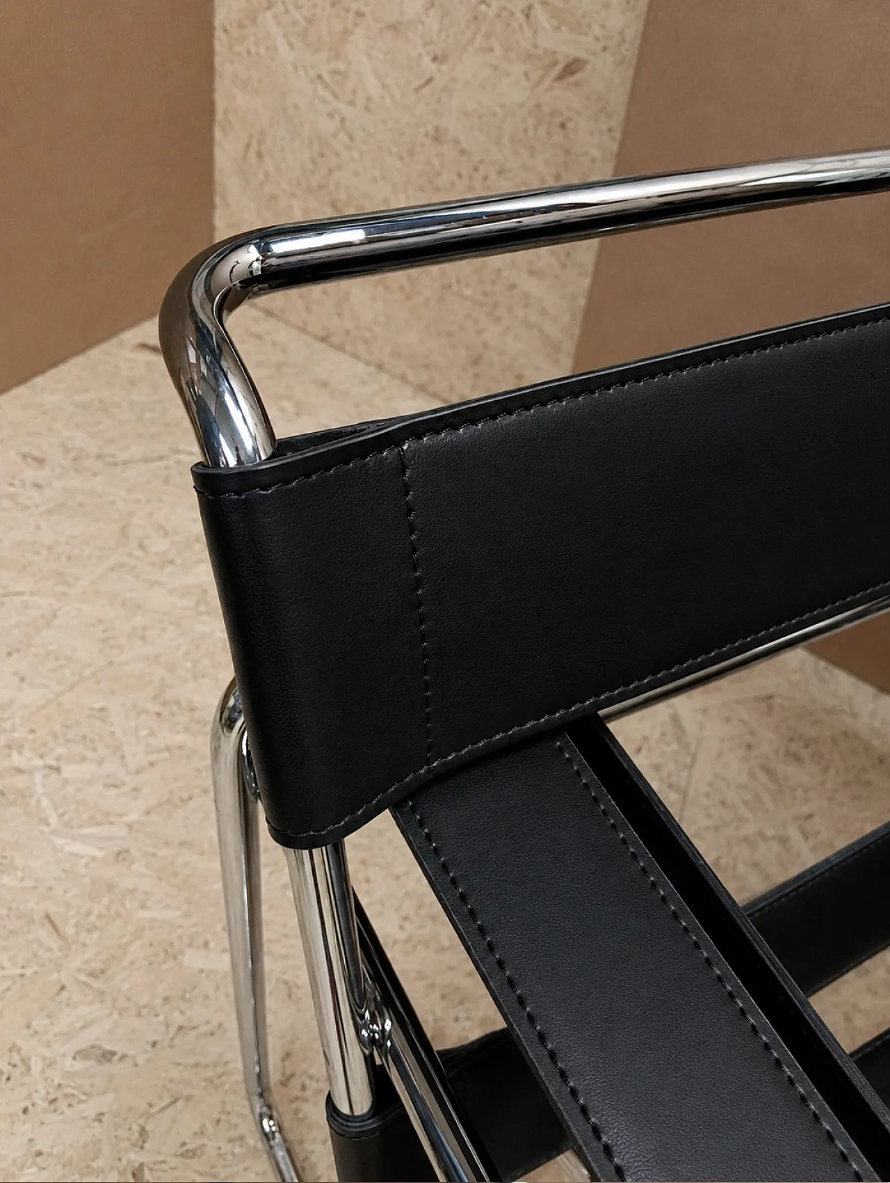 6 black leather Wassily B3 armchairs by Marcel Breuer for Knoll, 2000s 7