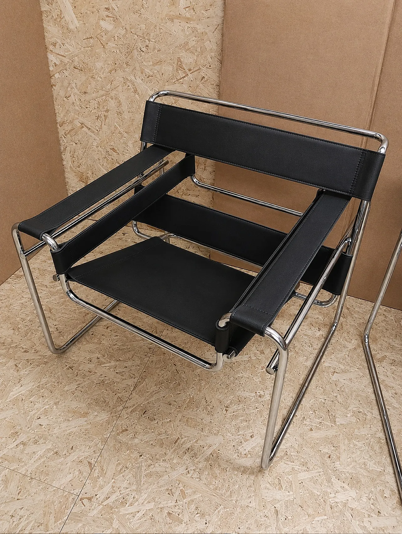 6 black leather Wassily B3 armchairs by Marcel Breuer for Knoll, 2000s 11