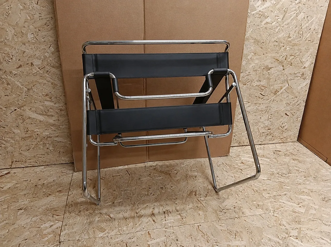 6 black leather Wassily B3 armchairs by Marcel Breuer for Knoll, 2000s 14