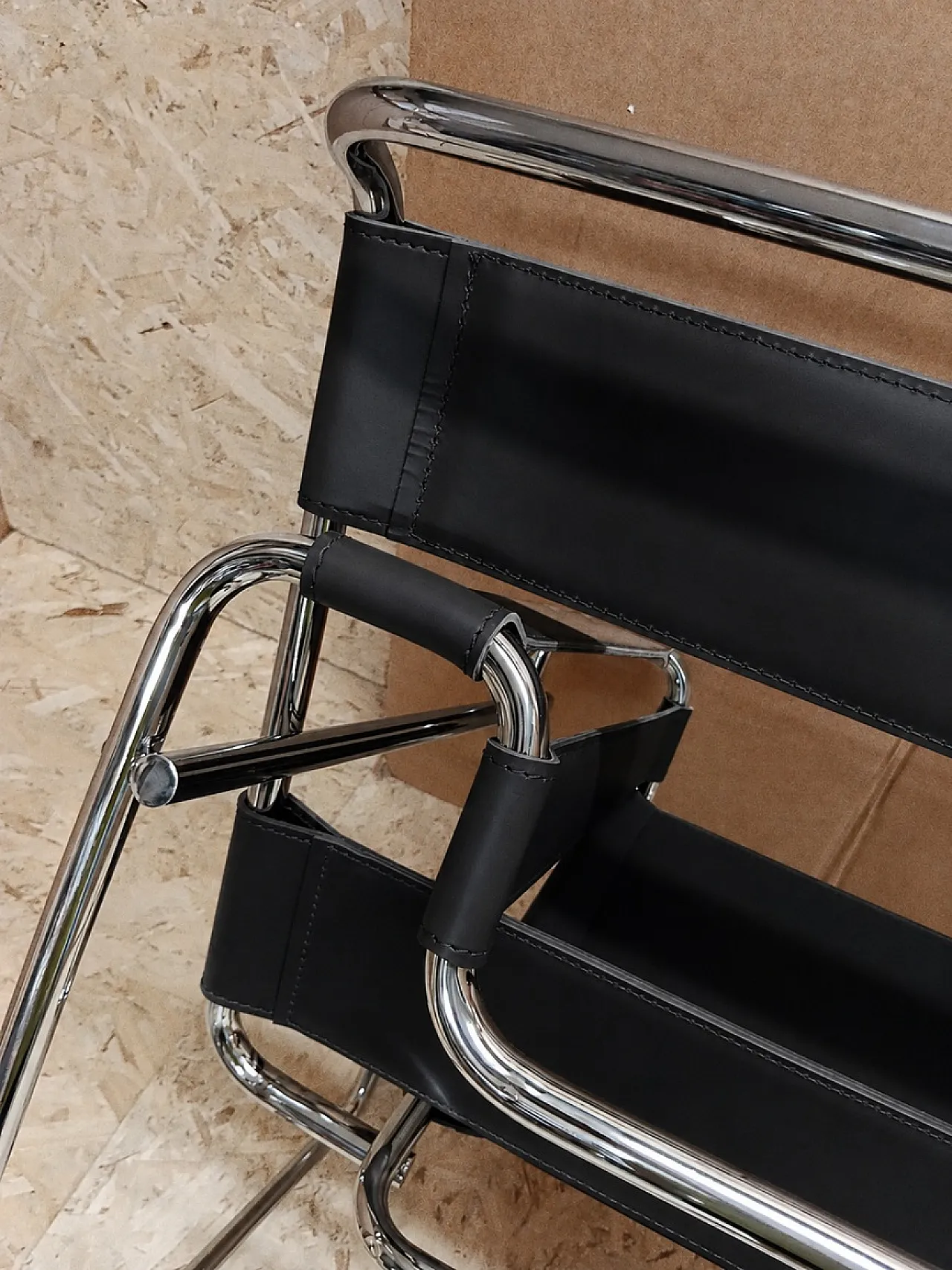 6 black leather Wassily B3 armchairs by Marcel Breuer for Knoll, 2000s 15
