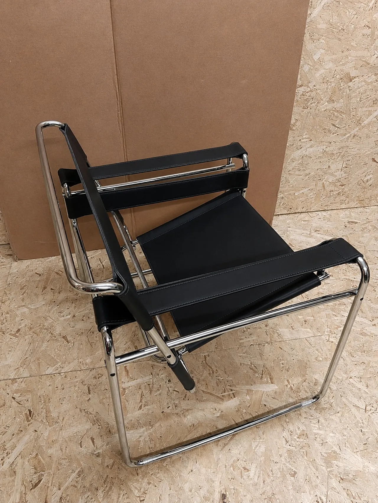 6 black leather Wassily B3 armchairs by Marcel Breuer for Knoll, 2000s 19