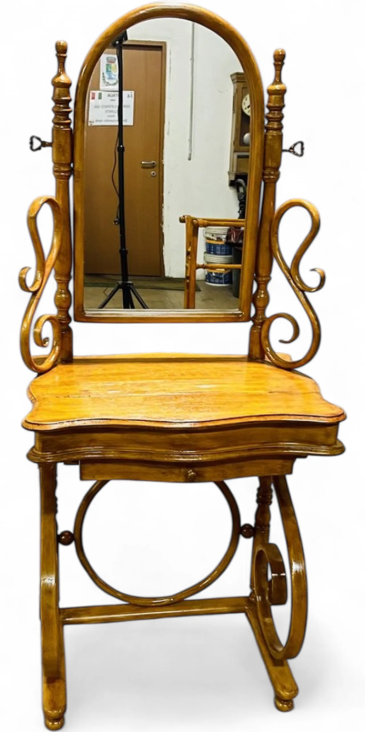 Thonet dressing table 11