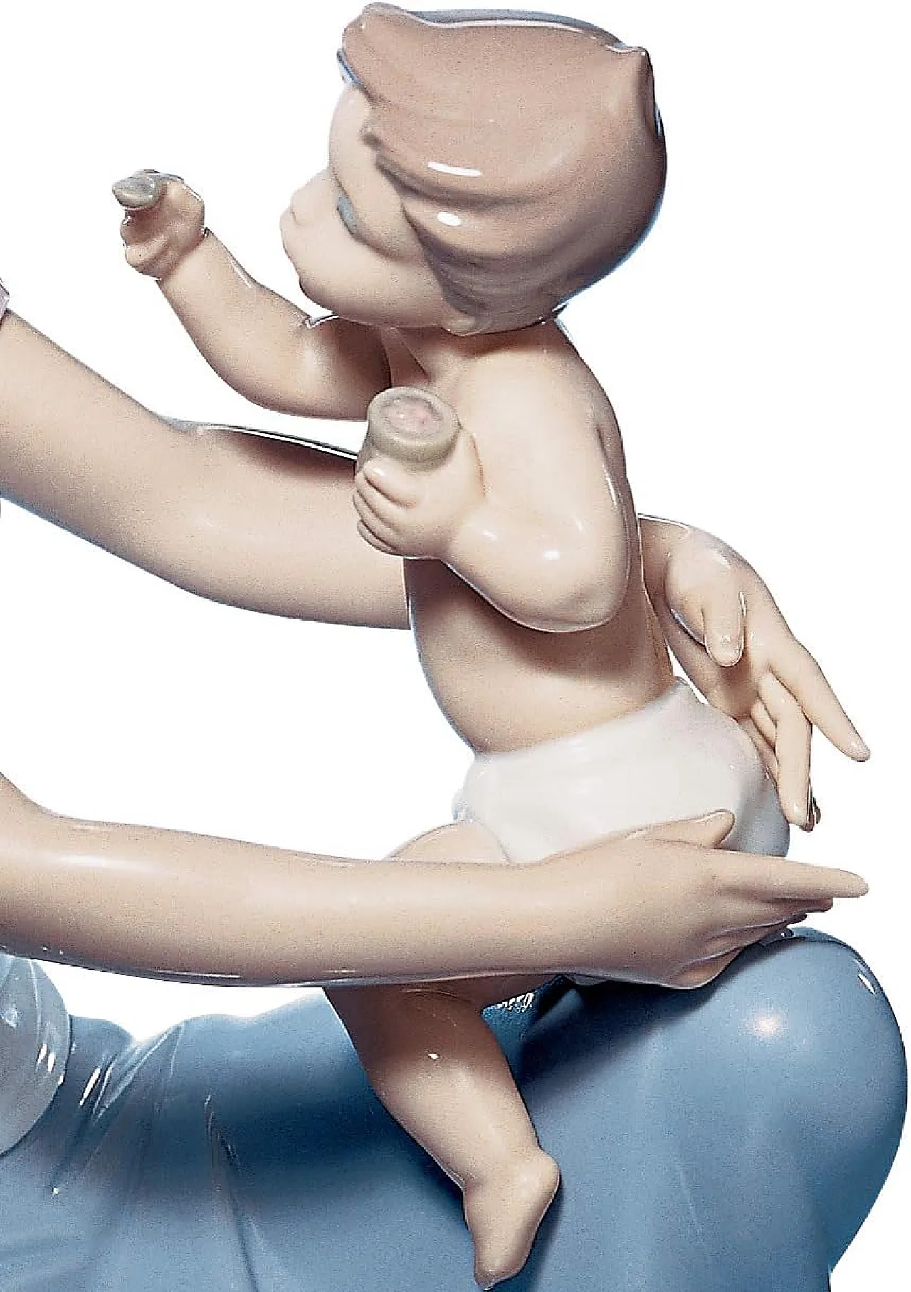 Mother and Child, porcelain sculpture by Lladró, 1980s 3