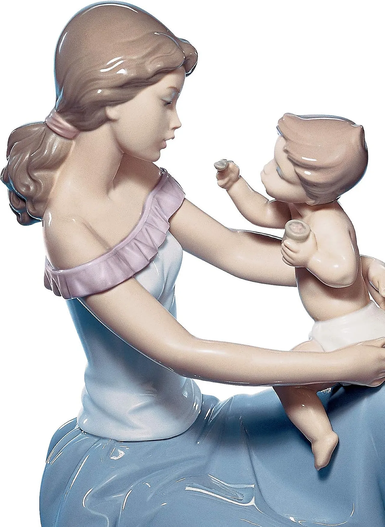 Mother and Child, porcelain sculpture by Lladró, 1980s 4