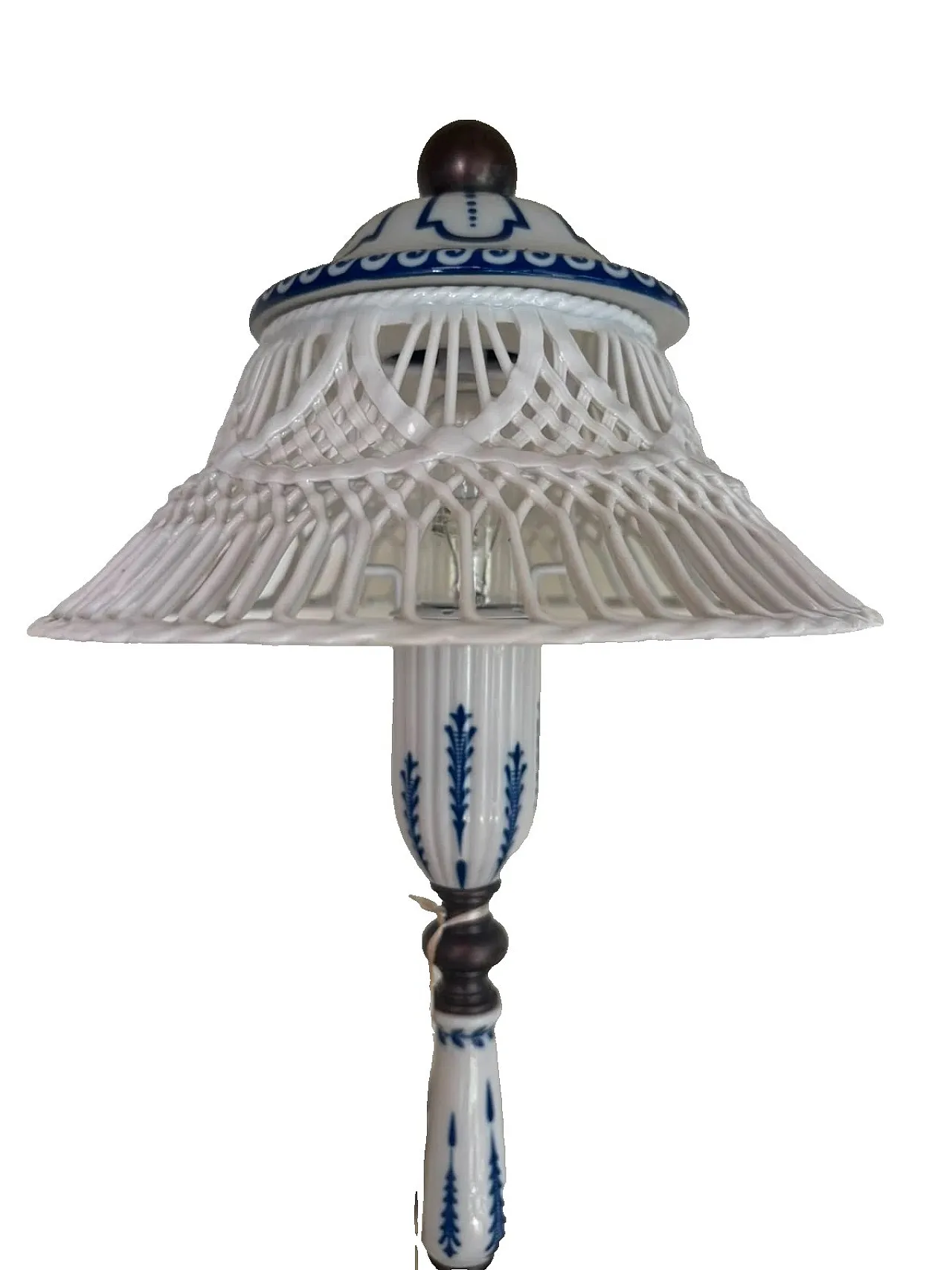 Table lamp by Mangani in white and blue porcelain and bronze, 1980s 3