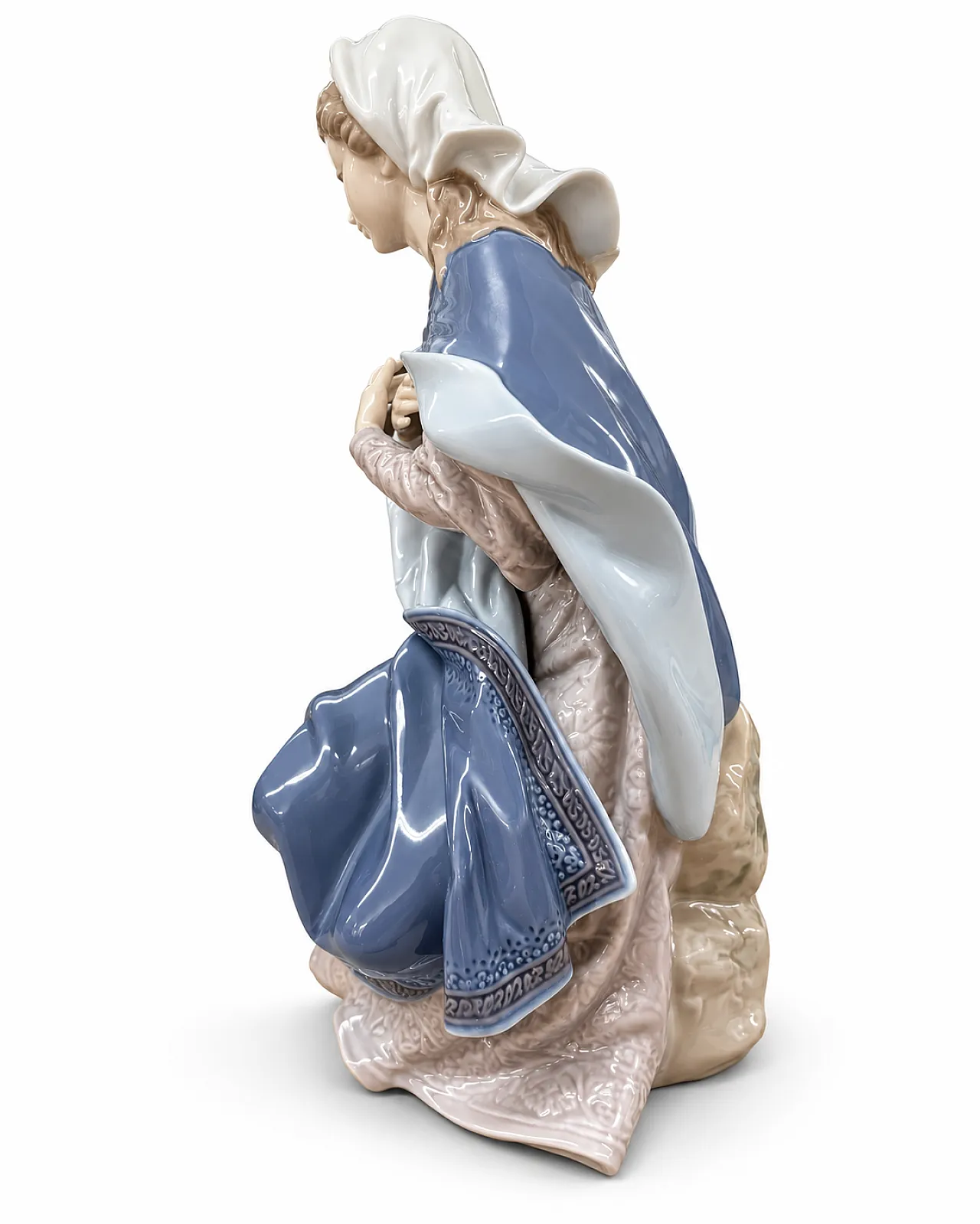 Madonna in Prayer, porcelain sculpture, 1970s 5