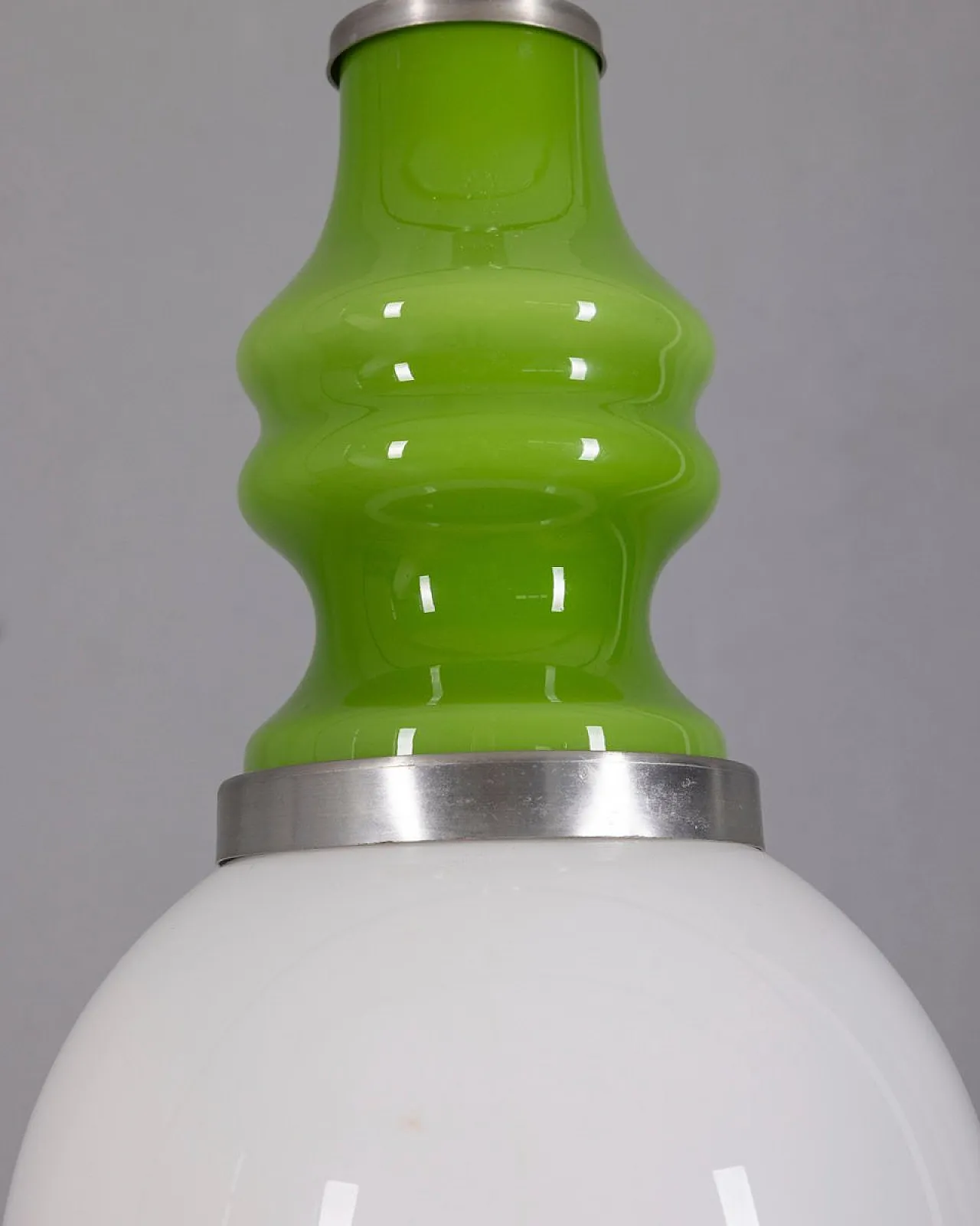 Lampada a sospensione Space Age in vetro verde, anni '70 3