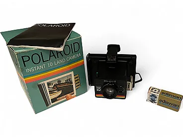 Polaroid Instant 10 camera in plastic, 1970s