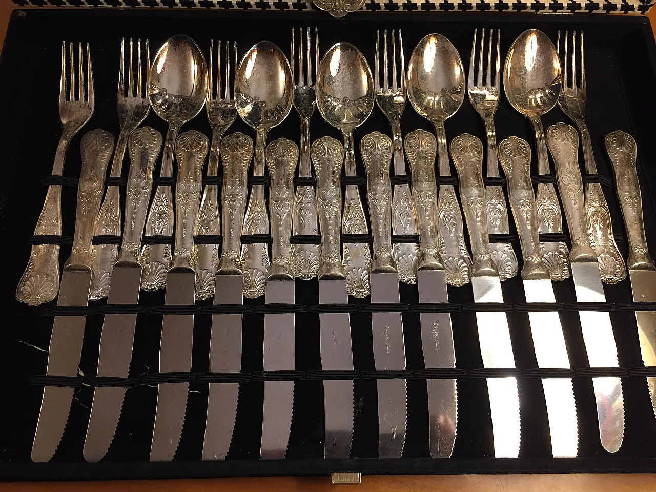 Silver-plated metal cutlery set in Baroque style, 1950s 3