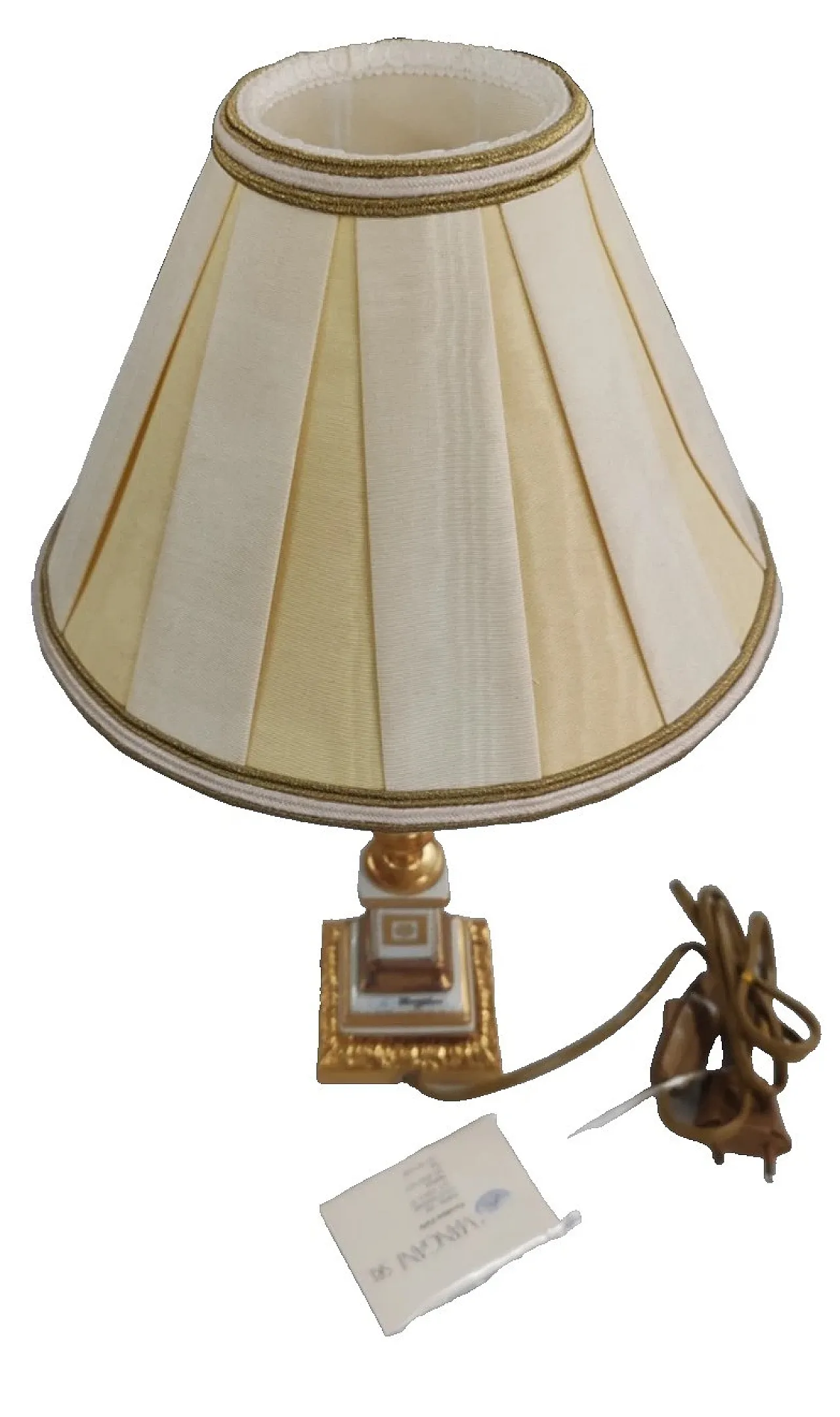 Pair of table lamps by Mangani in white and gold porcelain, 1970s 3