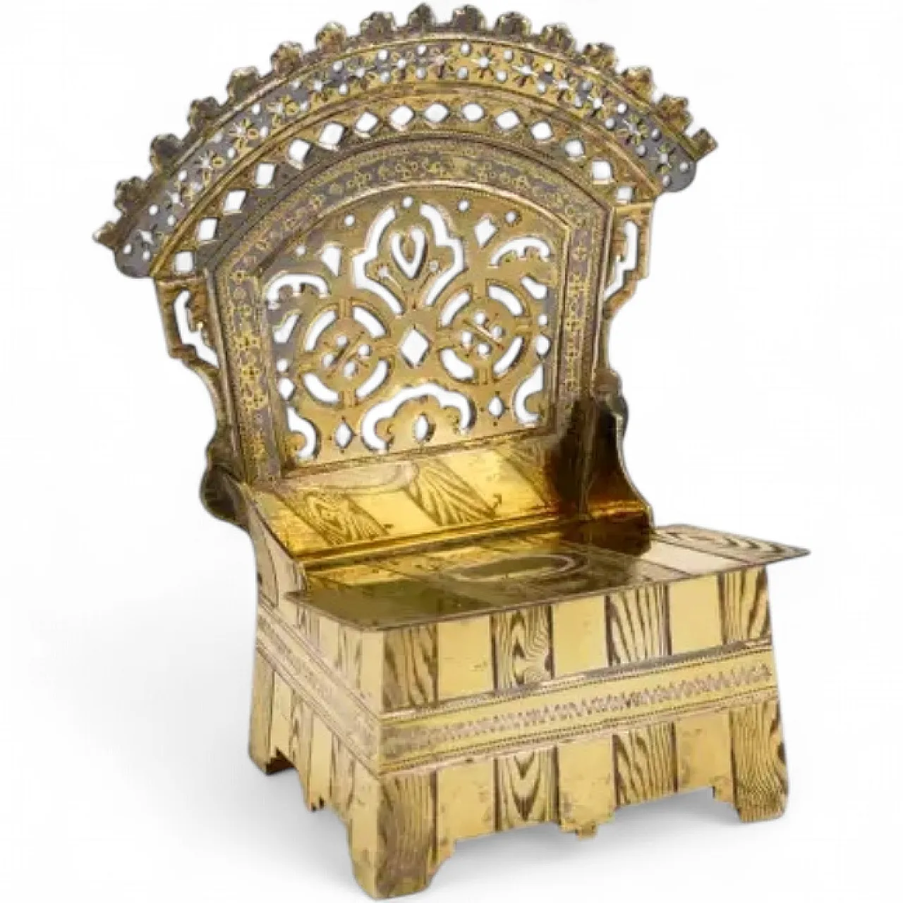 Silver-gilt salt cellar, late 19th century 7