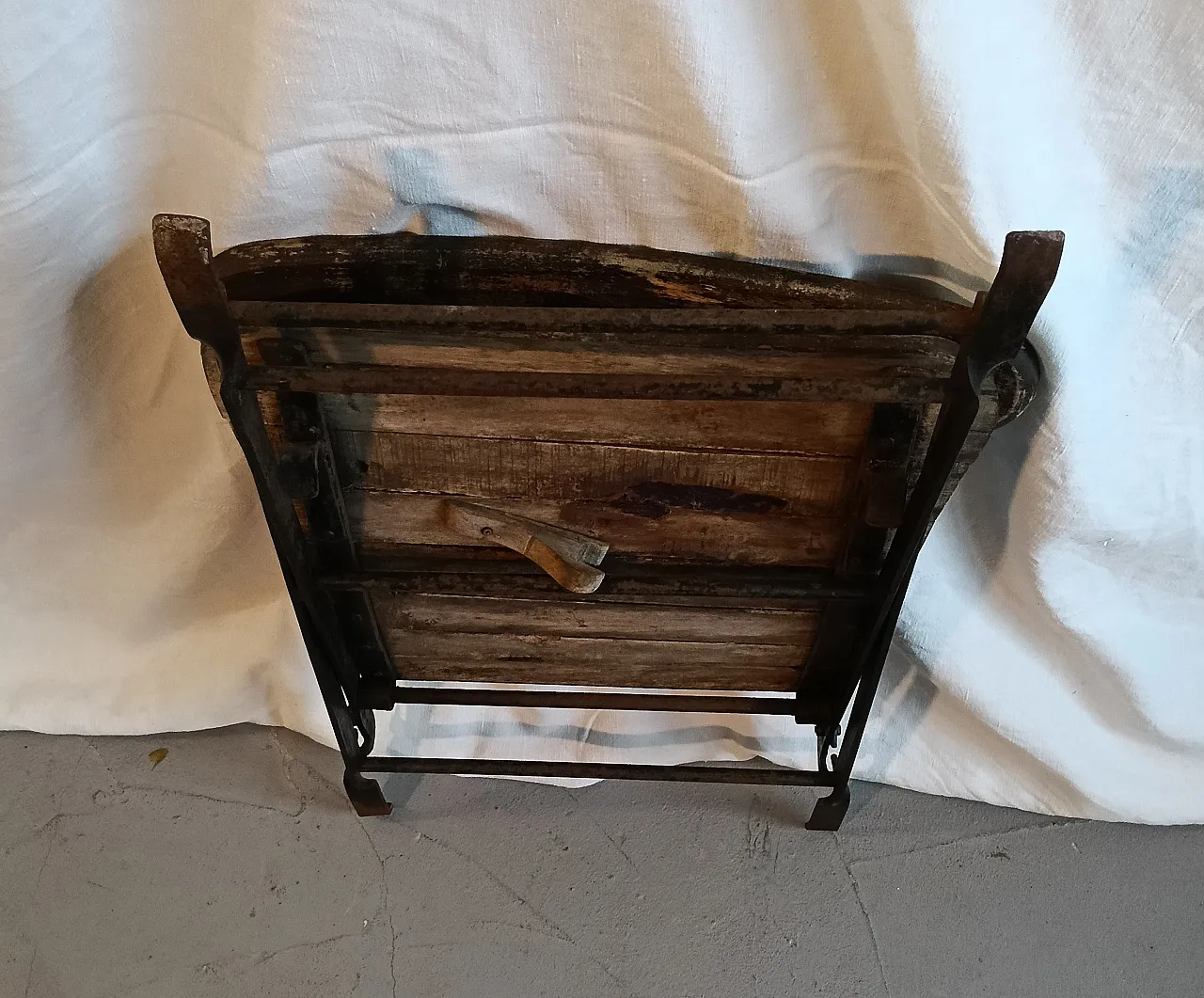 Chair in wood and metal, 19th century 17
