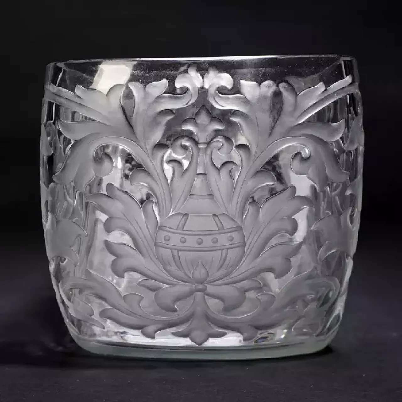 Crystal jardinière by the Imperial Glass Factory, 20th century 5