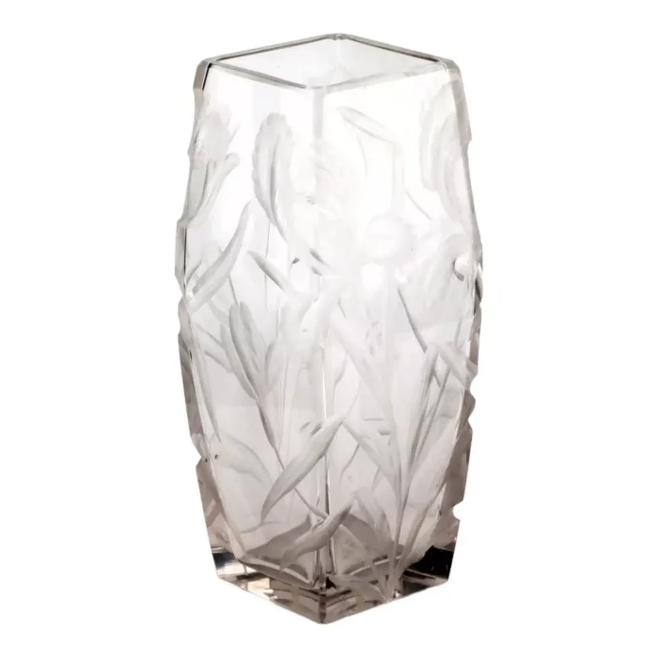 Cut crystal vase, early 20th century 1