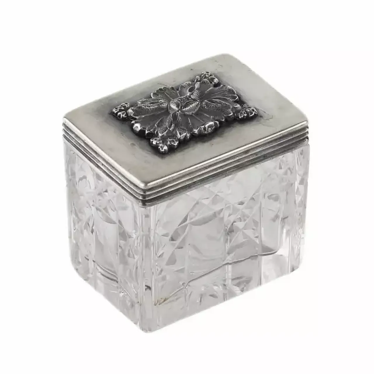 Rectangular box in cut crystal with silver lid, 19th century 1