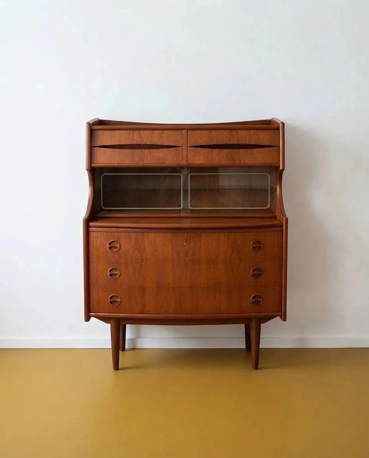 Scrivania in teak con vetrina di Gunnar Falsig, Danimarca, anni '50 1