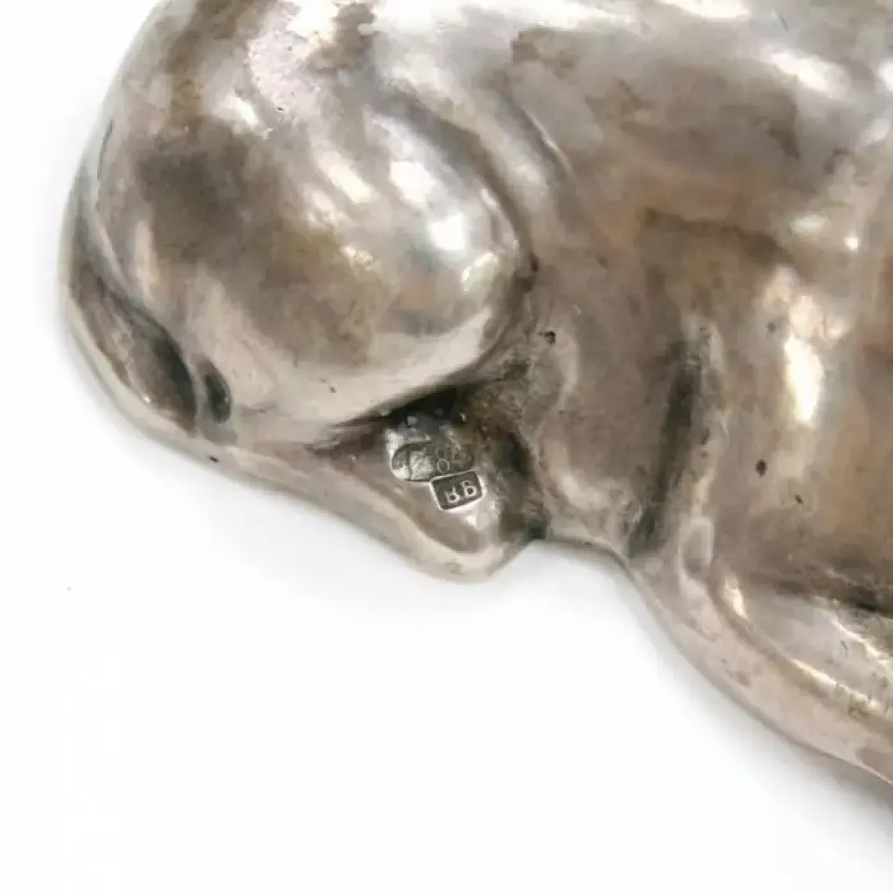 Silver figurine depicting a seated dog, early 20th century 3