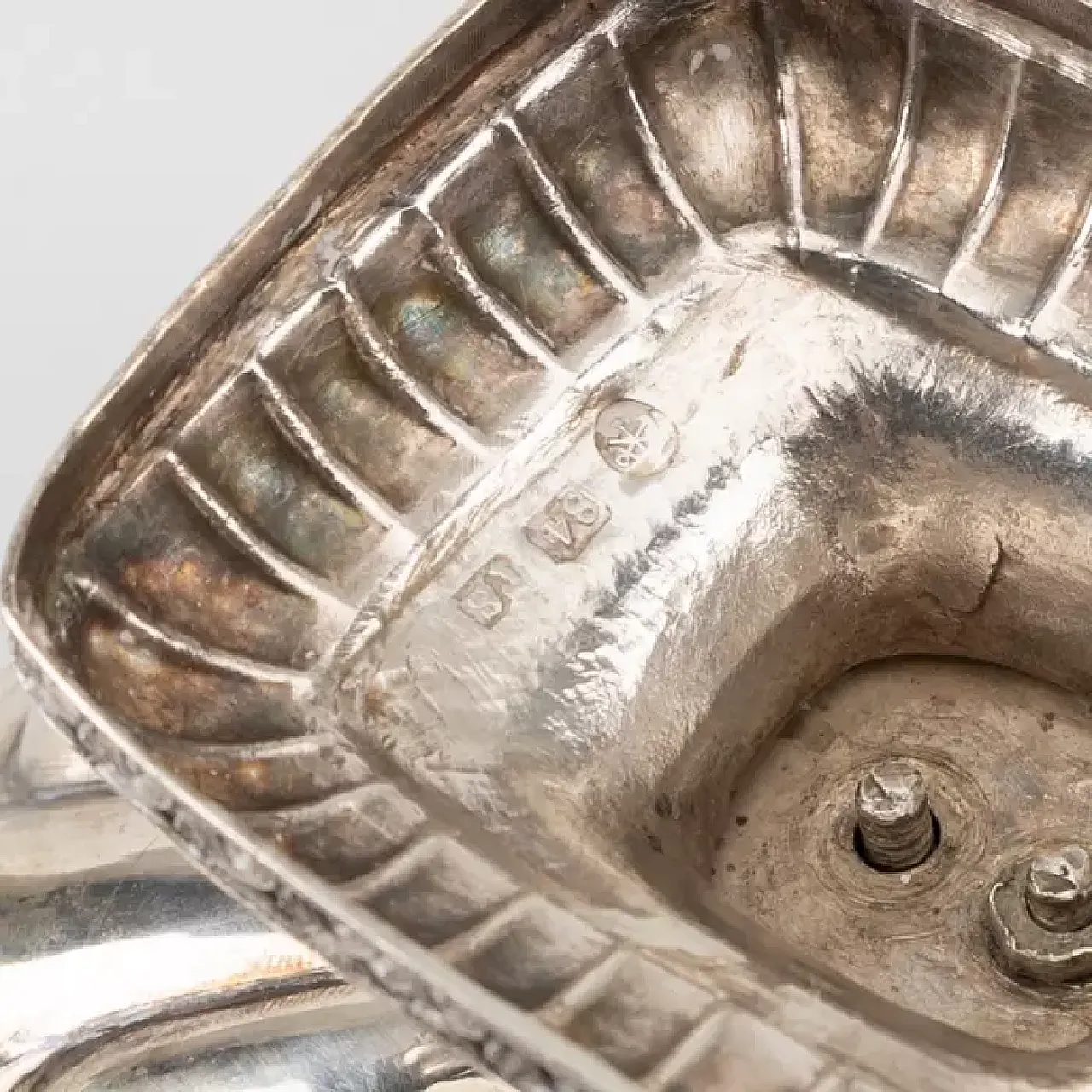 Silver bonbonnière in the Empire style, 19th century 3