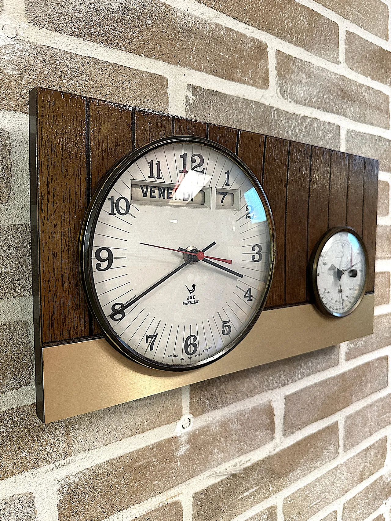 JAZ BARIC Transistor Weather Station Wall Clock 70s Made in 2
