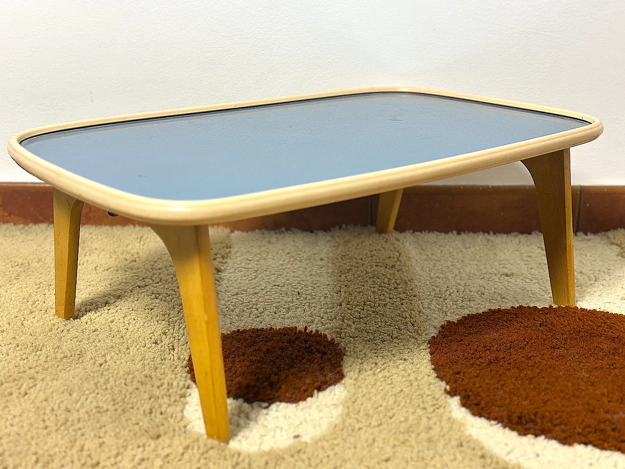 Beech and blue formica side table by Fratelli Reguitti, 1950s 4