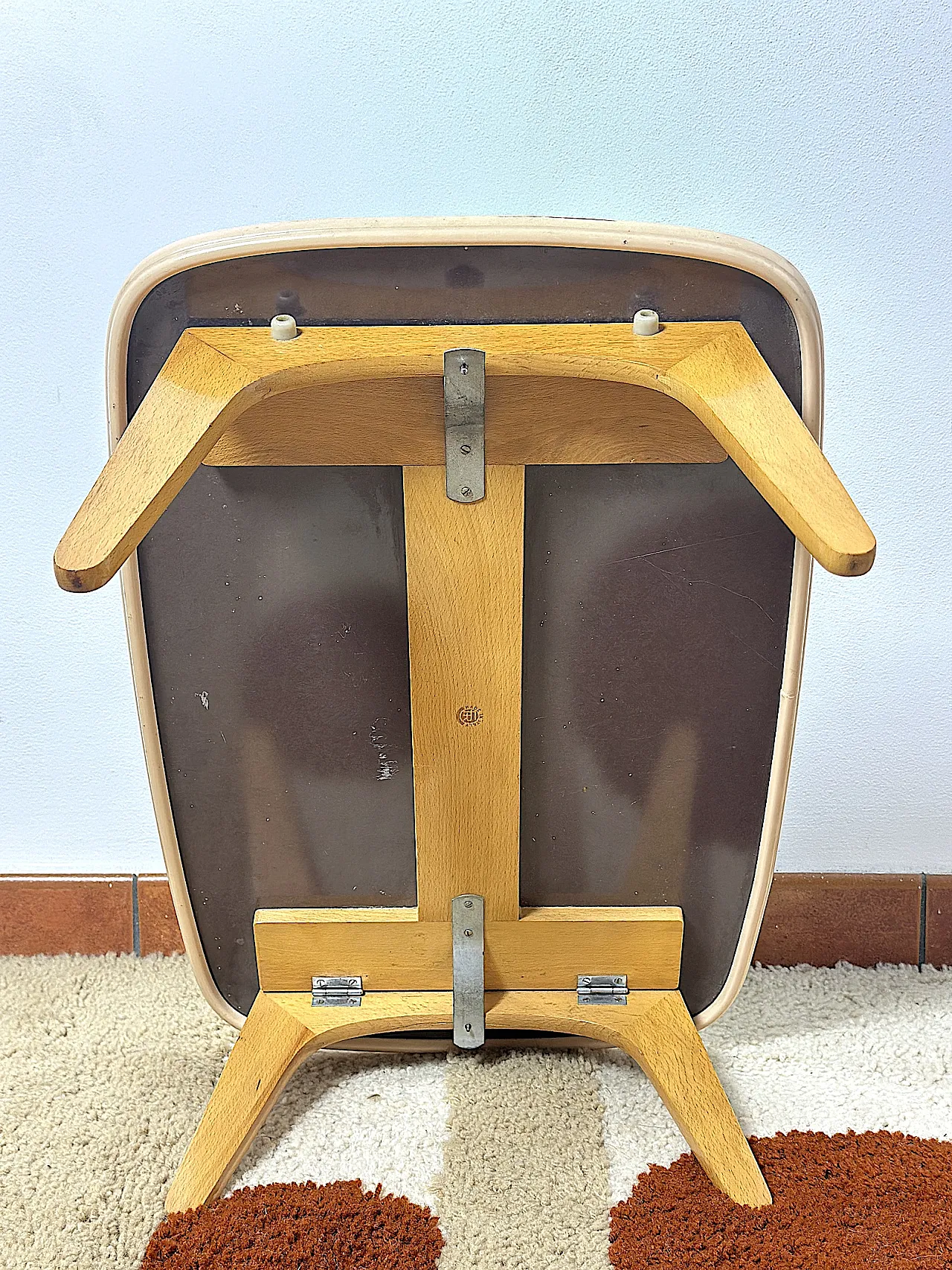 Beech and blue formica side table by Fratelli Reguitti, 1950s 5