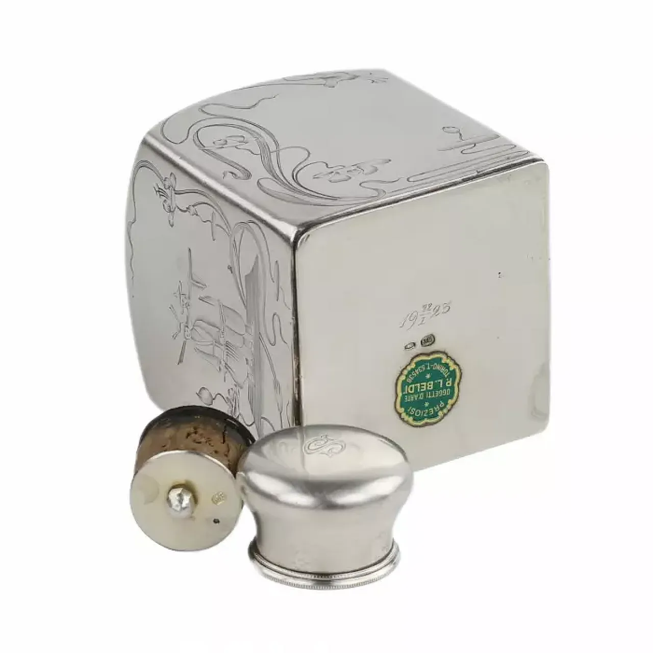 Silver tea caddy of square form, late 19th century 5