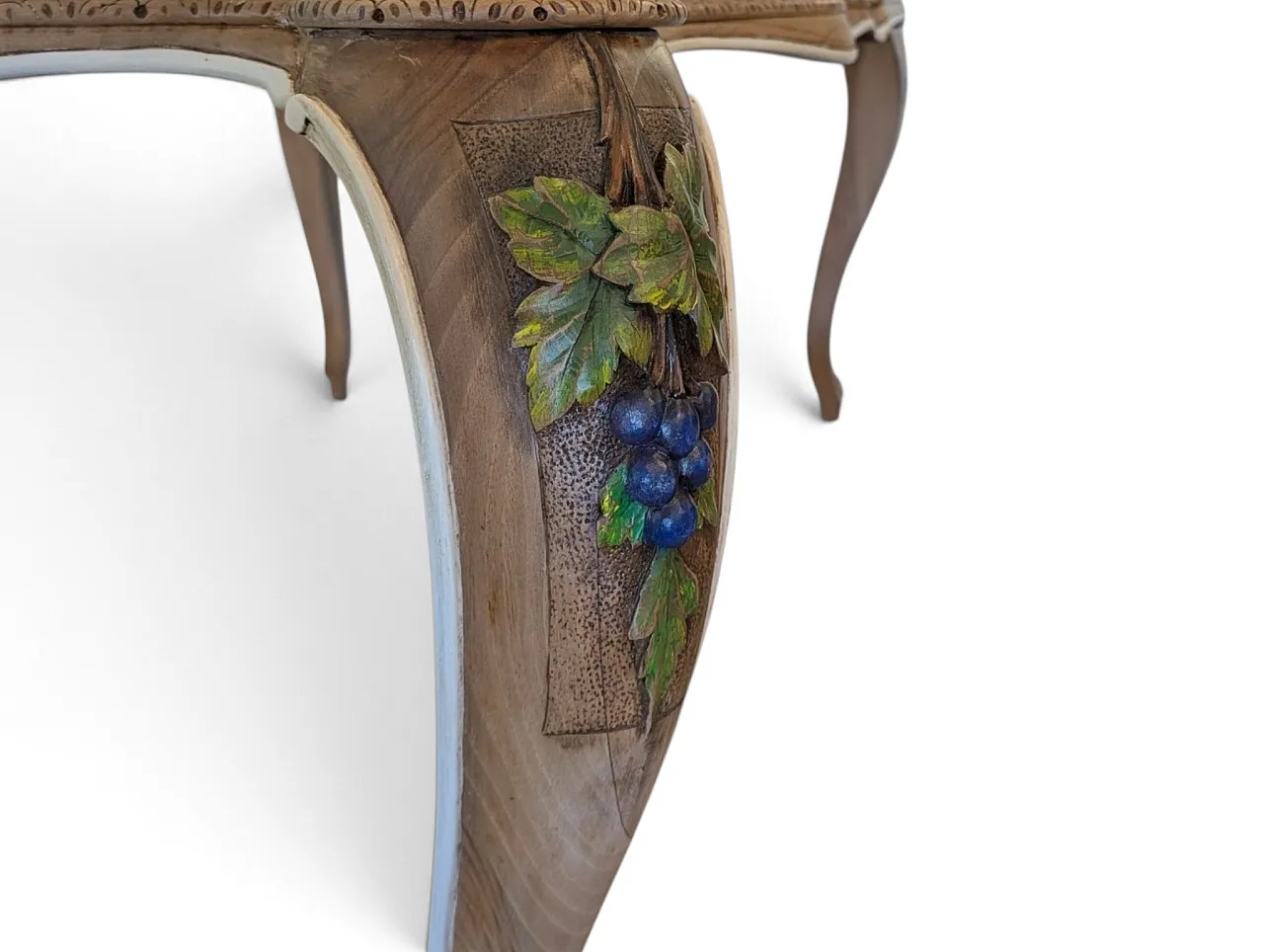 Walnut dining table with carved grape detail, 30s 5