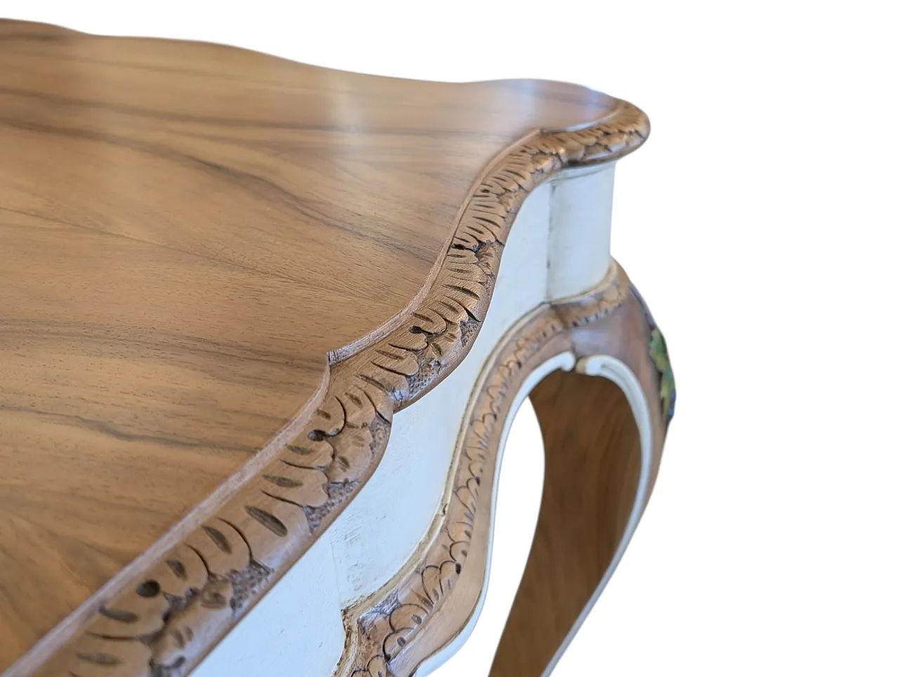 Walnut dining table with carved grape detail, 30s 9