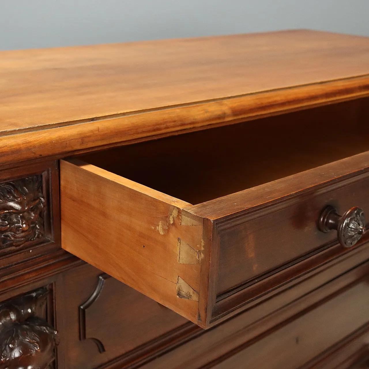 Baroque style chest of drawers in walnut, 20th century 6