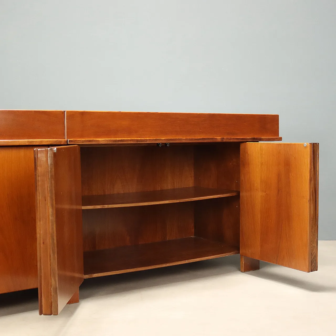 Country sideboard by Vittorio Introini, 20th century 9