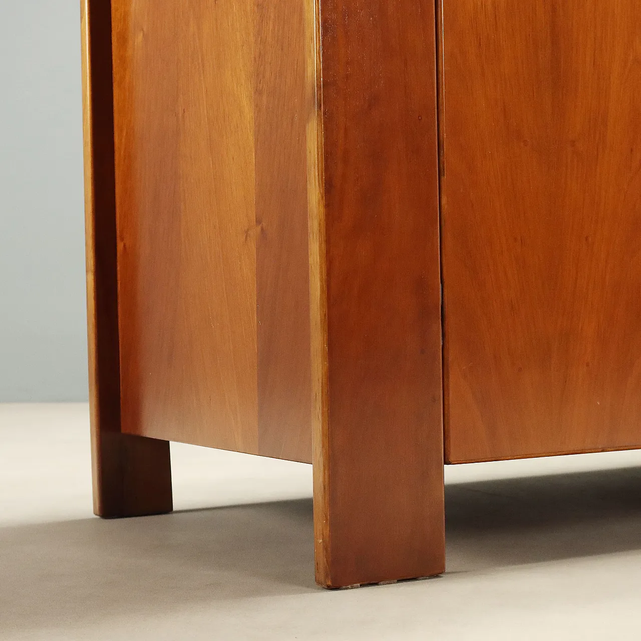 Country sideboard by Vittorio Introini, 20th century 10