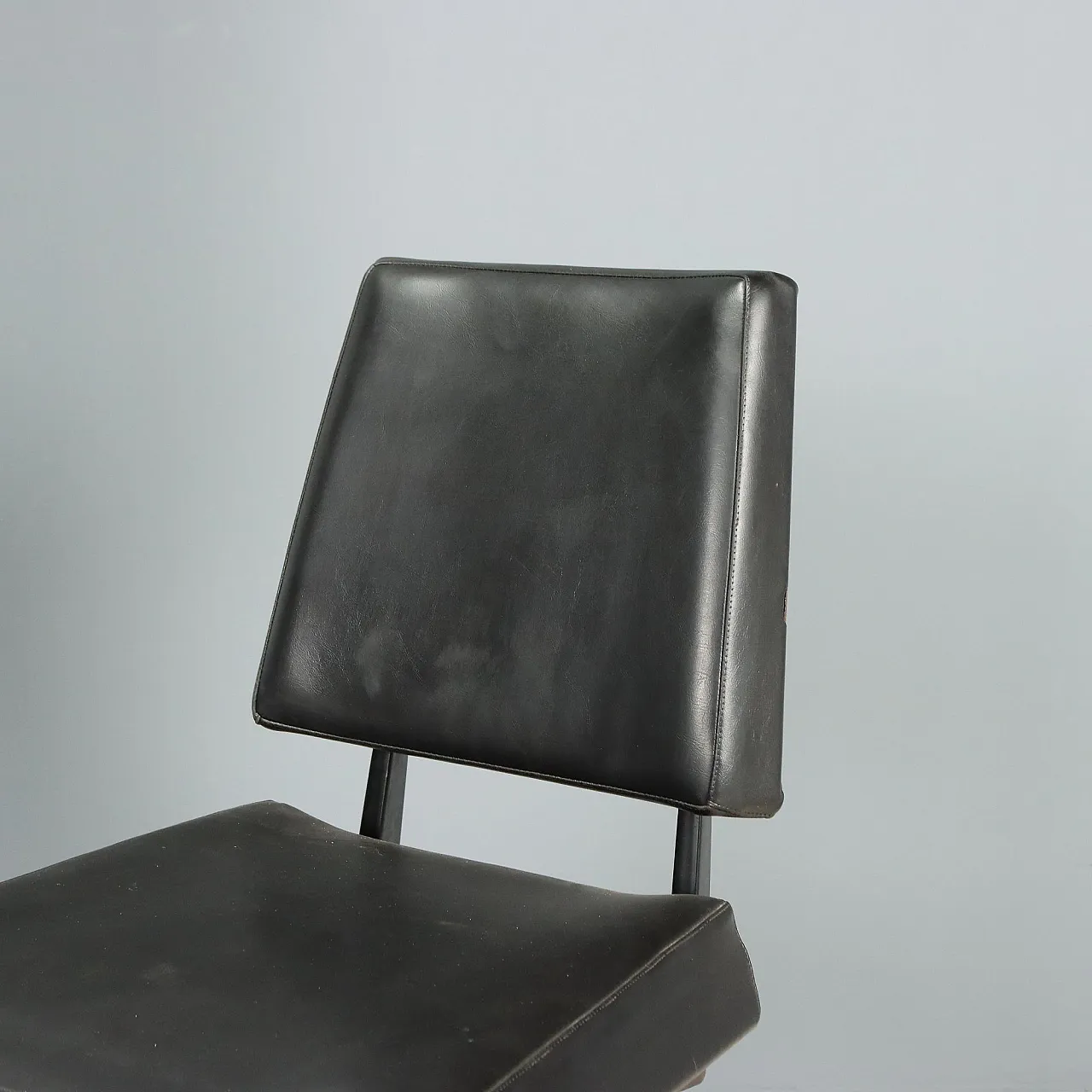 Pair of chairs, 1960s 4