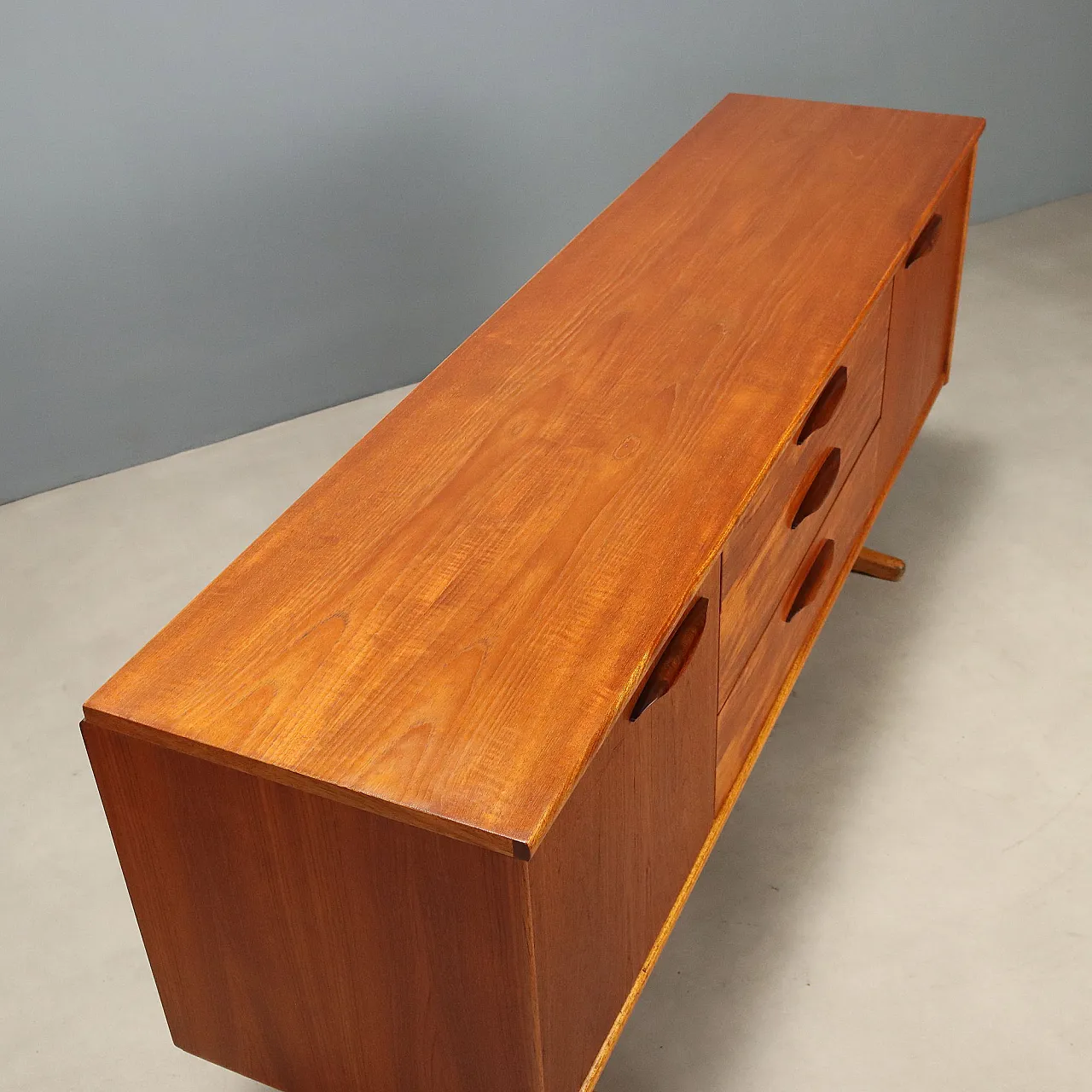 Sideboard in teak, anni '60 10