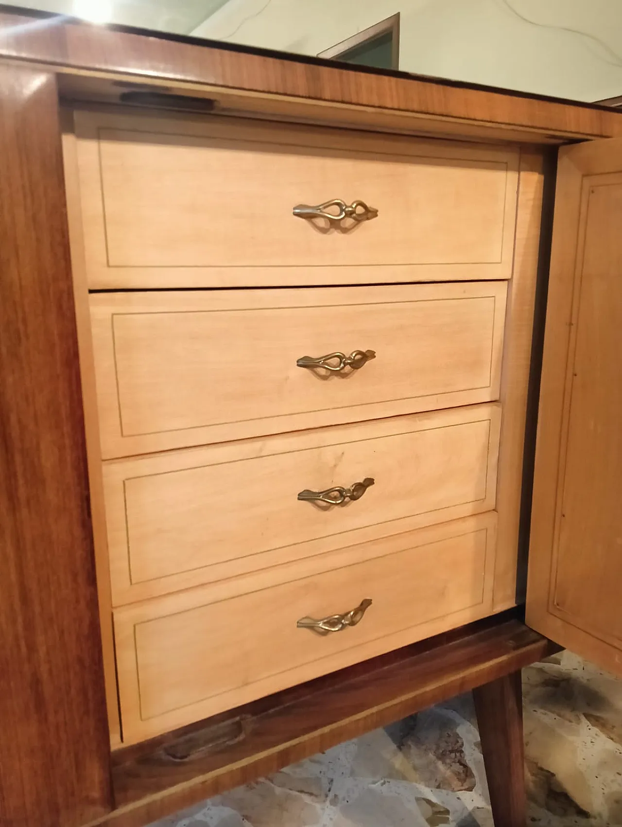 Credenza con specchio di Vittorio Dassi, anni '50 3
