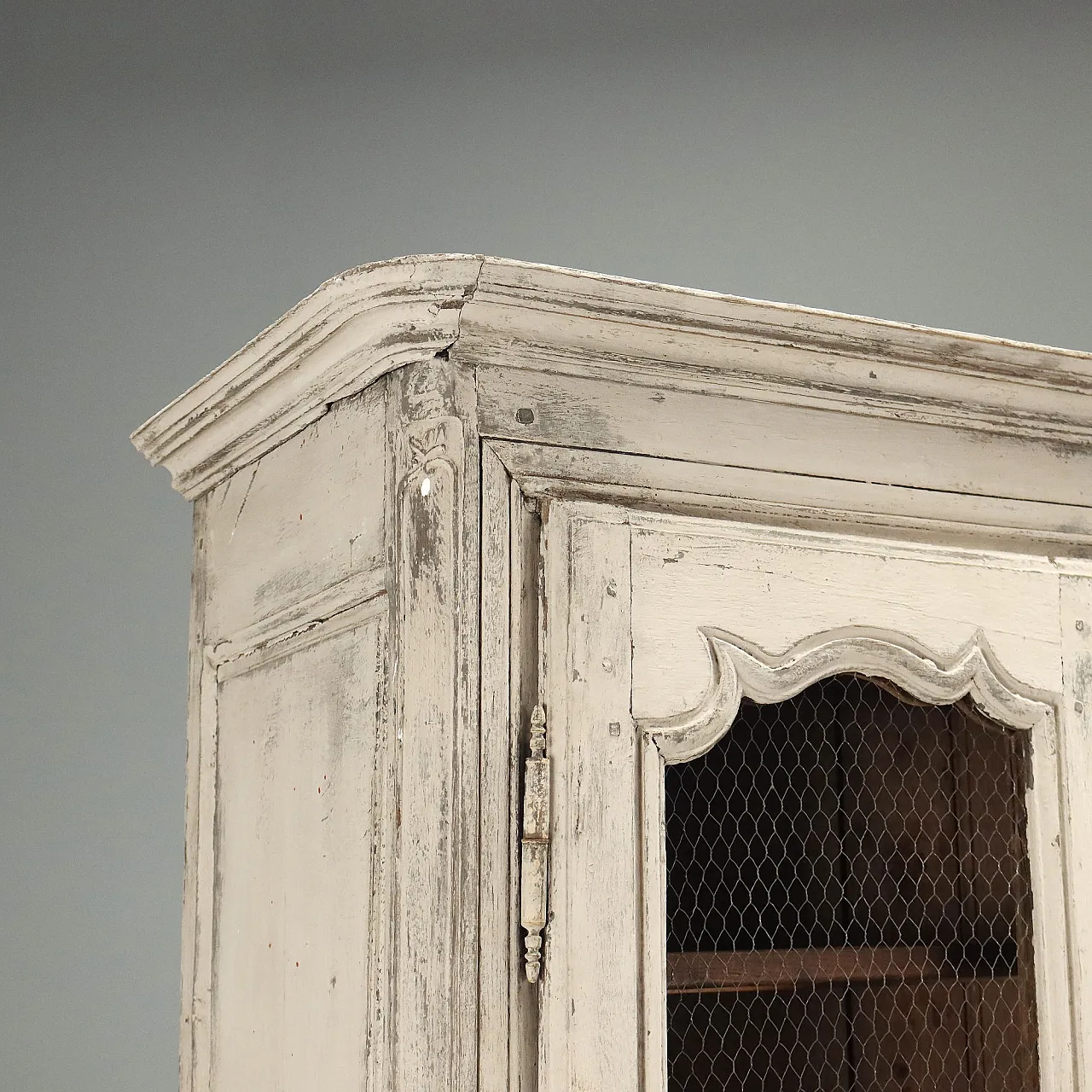 Provencal sideboard in grey lacquered oak, 18th century 6