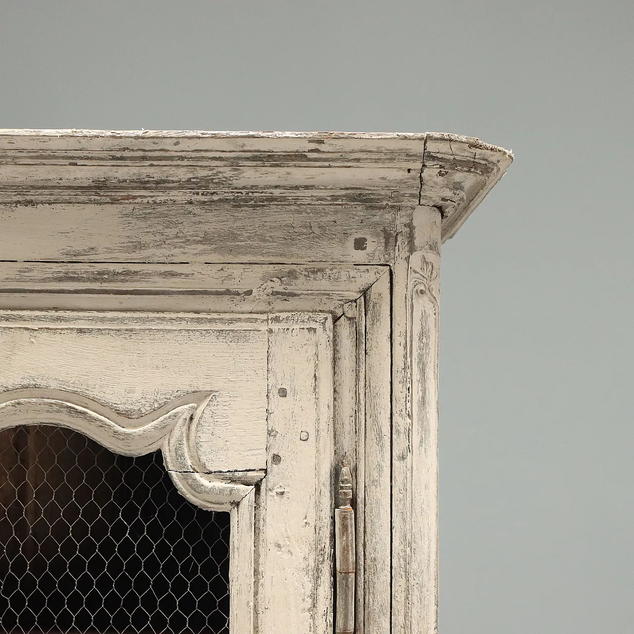 Provencal sideboard in grey lacquered oak, 18th century 7